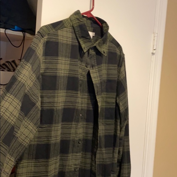 Green Flannel Long Sleeve Button Down Shirt - Picture 2 of 2